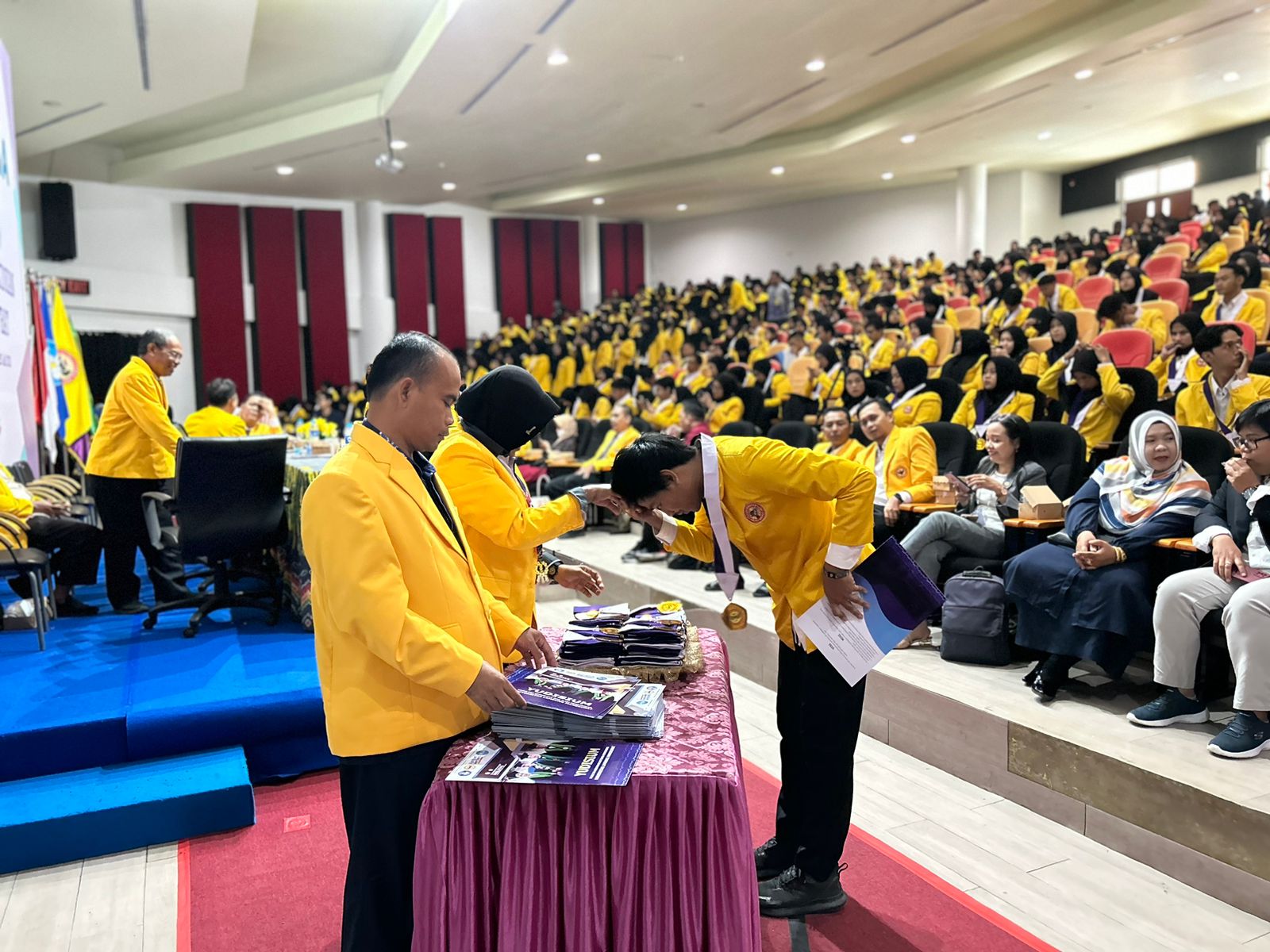 FKIP Universitas Lambung Mangkurat Graduates 99 Students with Distinction in English Language Education Program!